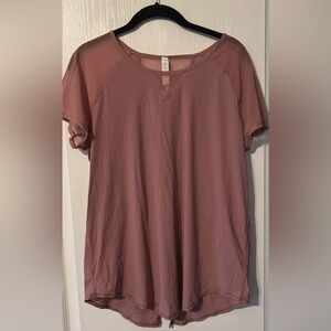 lululemon athletica Short-Sleeve Tunic in Dusty Rose